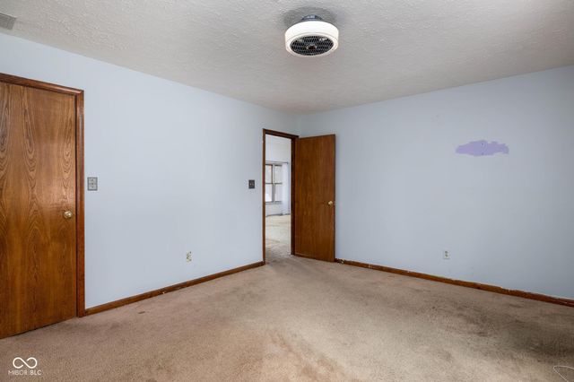 215 Black Maple Court, Greenwood, IN 46143