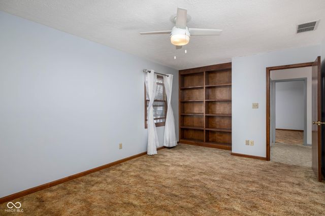 215 Black Maple Court, Greenwood, IN 46143