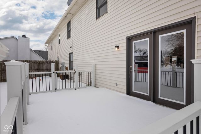 215 Black Maple Court, Greenwood, IN 46143