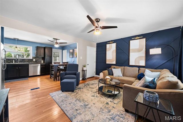 2431 Wesington Drive, Maryland Heights, MO 63043