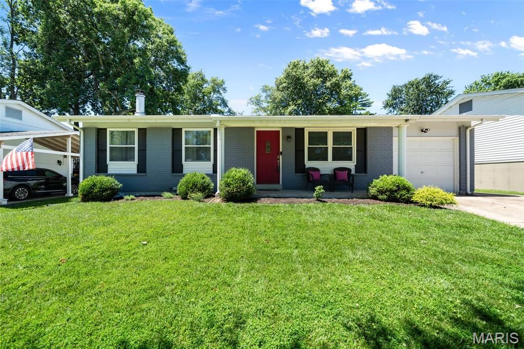 2431 Wesington Drive, Maryland Heights, MO 63043