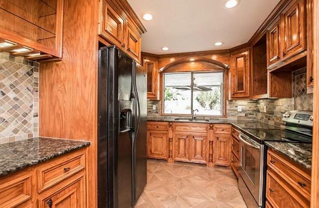 19714 Burle Oaks Ct, Humble, TX 77346