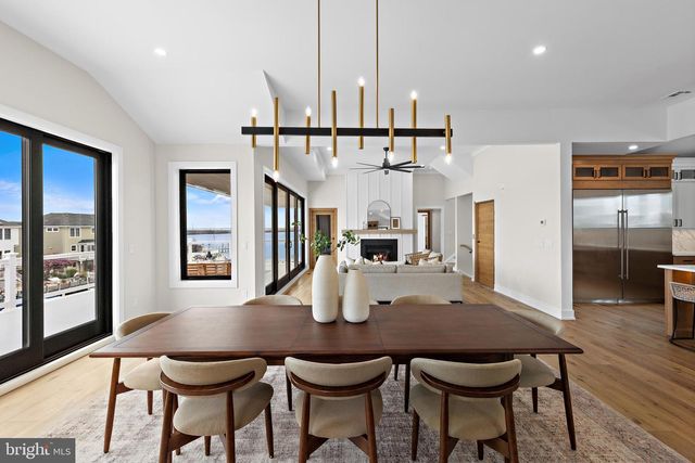 1225 JENNIFER LN, Manahawkin, NJ 08050