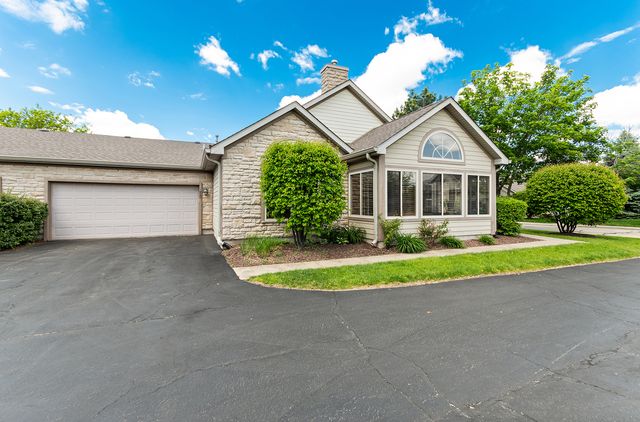 1920 TIMBERS EDGE Circle 1920, Joliet, IL 60431