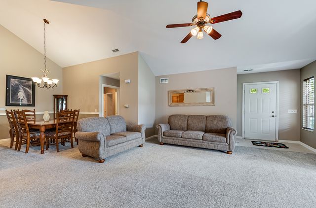 1920 TIMBERS EDGE Circle 1920, Joliet, IL 60431