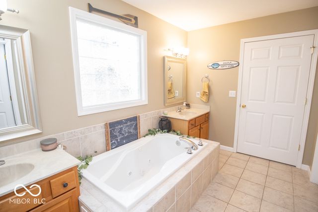 1675 Twin Oaks Drive, North Vernon, IN 47265