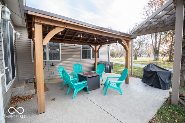 1675 Twin Oaks Drive, North Vernon, IN 47265