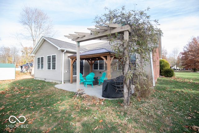 1675 Twin Oaks Drive, North Vernon, IN 47265