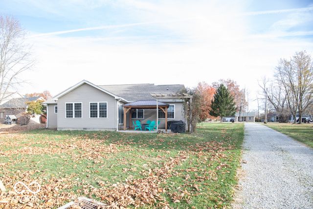 1675 Twin Oaks Drive, North Vernon, IN 47265