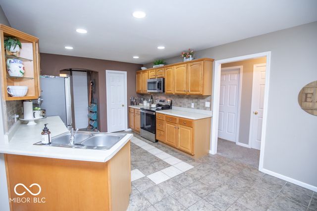 1675 Twin Oaks Drive, North Vernon, IN 47265