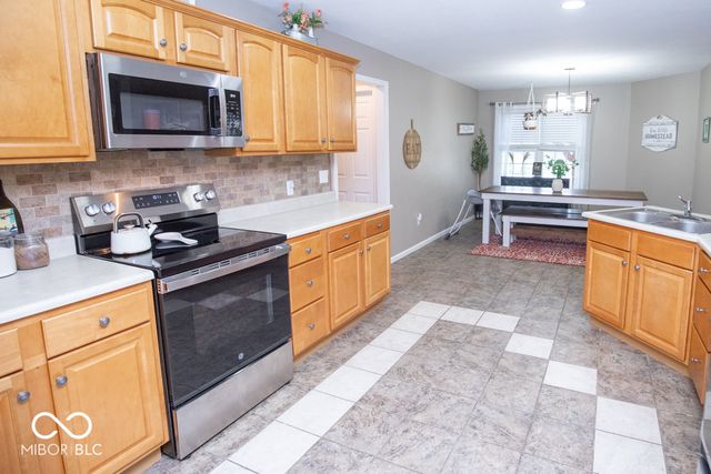 1675 Twin Oaks Drive, North Vernon, IN 47265