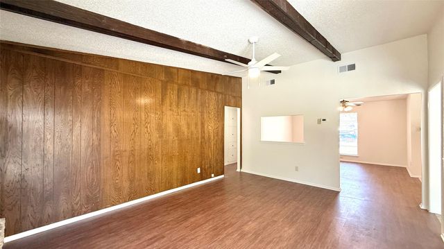 10105 Oak Hollow DR, Austin, TX 78758