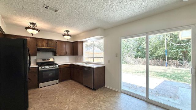 10105 Oak Hollow DR, Austin, TX 78758