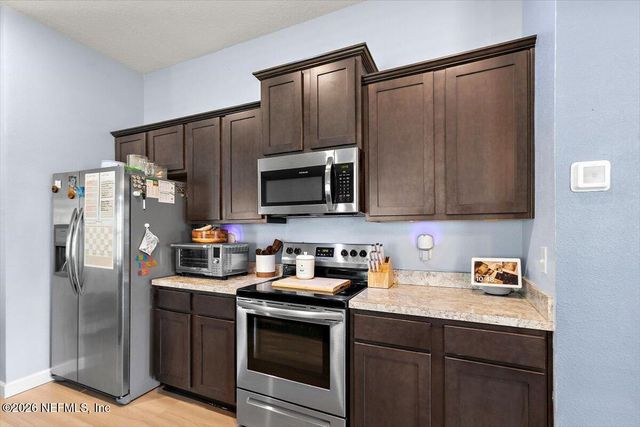 8148 MEADOW WALK Lane, Jacksonville, FL 32256