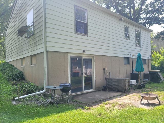 7806 WESTVIEW Street, Woodridge, IL 60517