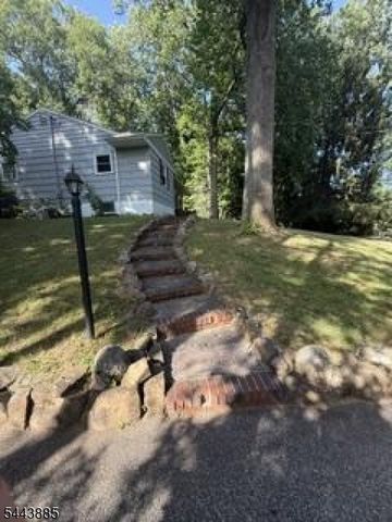 383 Emerson Ln, Berkeley Heights Twp., NJ 07922