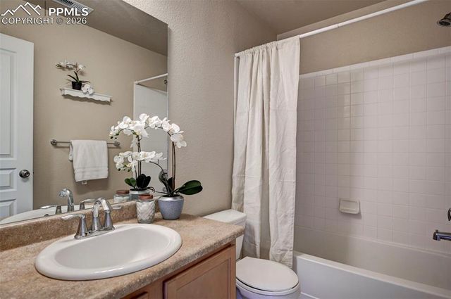 5653 Saint Patrick View, Colorado Springs, CO 80923