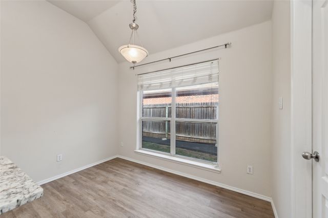 8953 Saranac Trail, Fort Worth, TX 76118