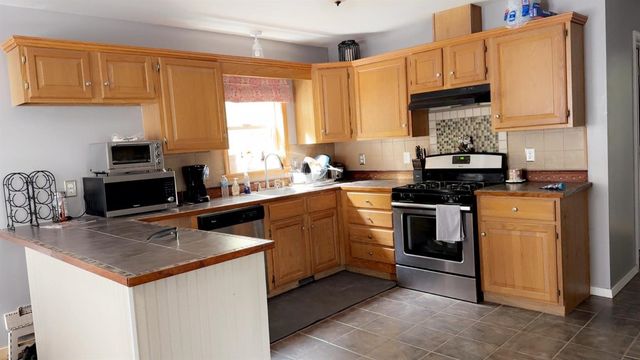 648 Tigola Trail, Stoddard, NH 03464
