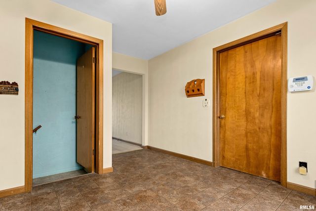 5112 PFEIFFER Road, Bartonville, IL 61607