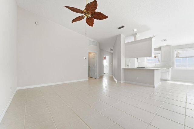 8439 SE Retreat Drive, Hobe Sound, FL 33455