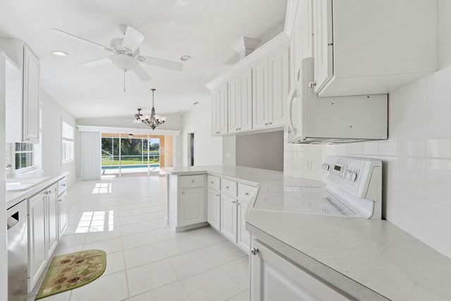 8439 SE Retreat Drive, Hobe Sound, FL 33455