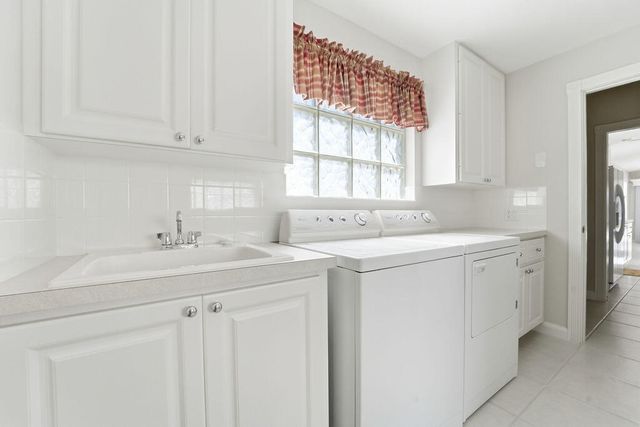 8439 SE Retreat Drive, Hobe Sound, FL 33455
