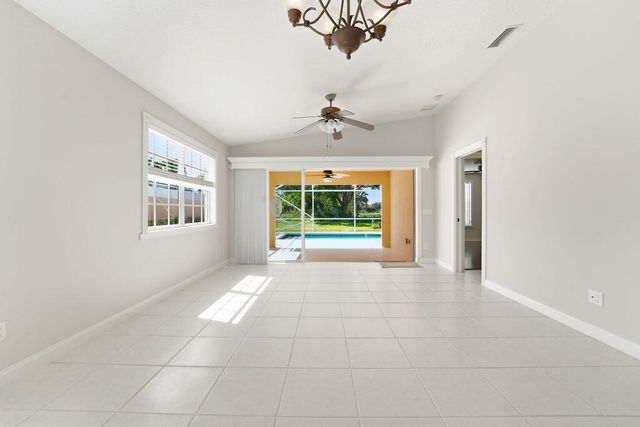 8439 SE Retreat Drive, Hobe Sound, FL 33455