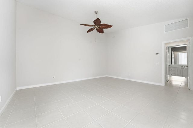 8439 SE Retreat Drive, Hobe Sound, FL 33455