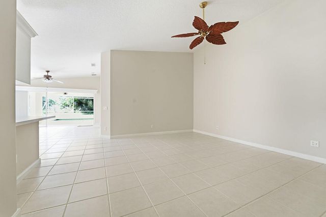 8439 SE Retreat Drive, Hobe Sound, FL 33455