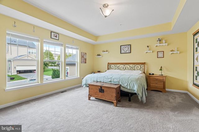 8432 CLIFFVIEW LN, Frederick, MD 21704