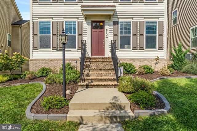 8432 CLIFFVIEW LN, Frederick, MD 21704