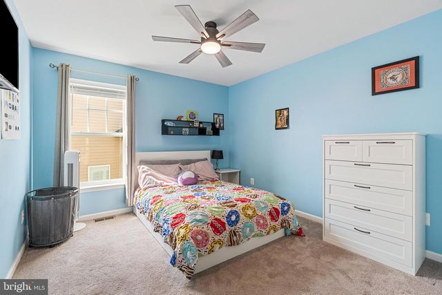 8432 CLIFFVIEW LN, Frederick, MD 21704