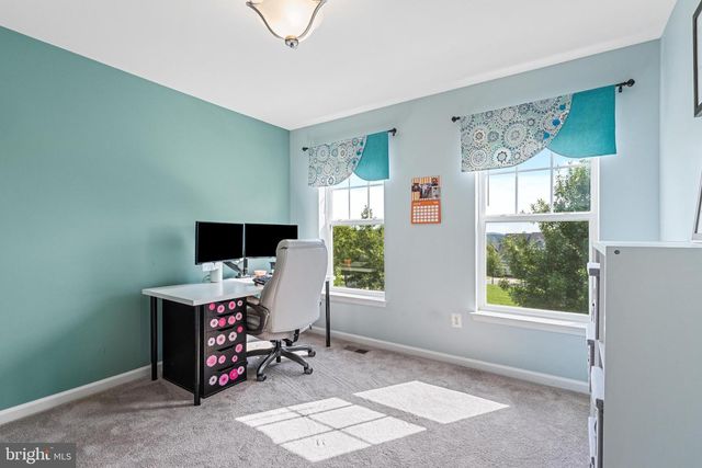 8432 CLIFFVIEW LN, Frederick, MD 21704