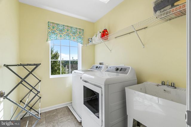 8432 CLIFFVIEW LN, Frederick, MD 21704