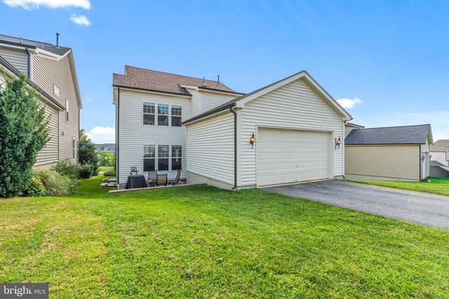 8432 CLIFFVIEW LN, Frederick, MD 21704