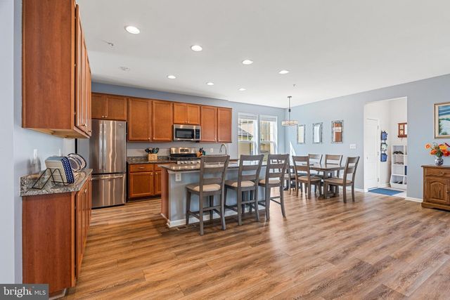 8432 CLIFFVIEW LN, Frederick, MD 21704
