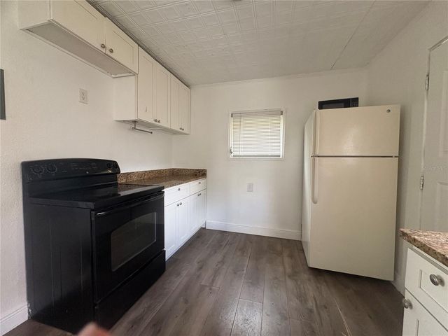 121 KENSINGTON AVENUE, Deland, FL 32724