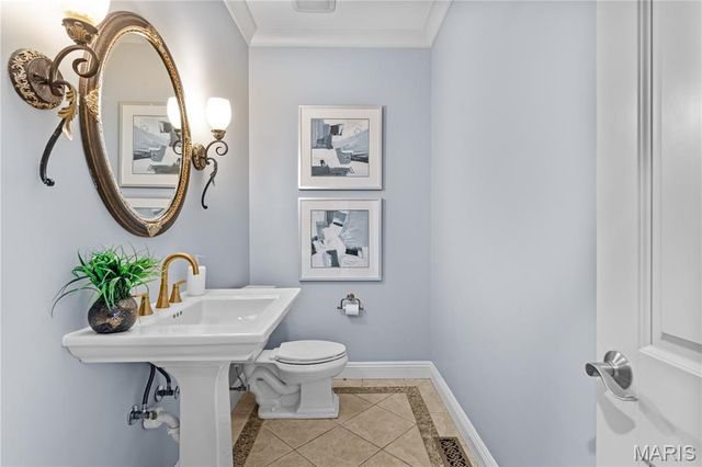 12932 Sunset Bluff Court, St Louis, MO 63127