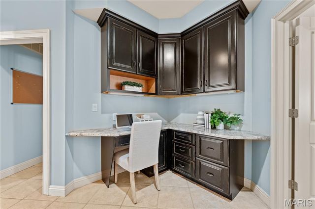 12932 Sunset Bluff Court, St Louis, MO 63127