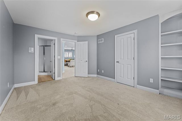 12932 Sunset Bluff Court, St Louis, MO 63127