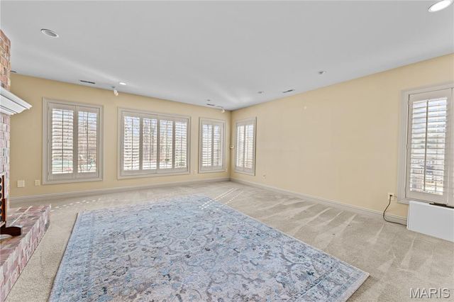 12932 Sunset Bluff Court, St Louis, MO 63127