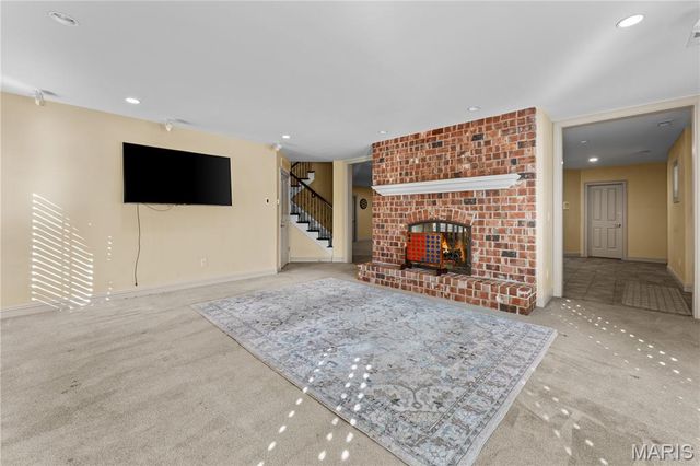 12932 Sunset Bluff Court, St Louis, MO 63127