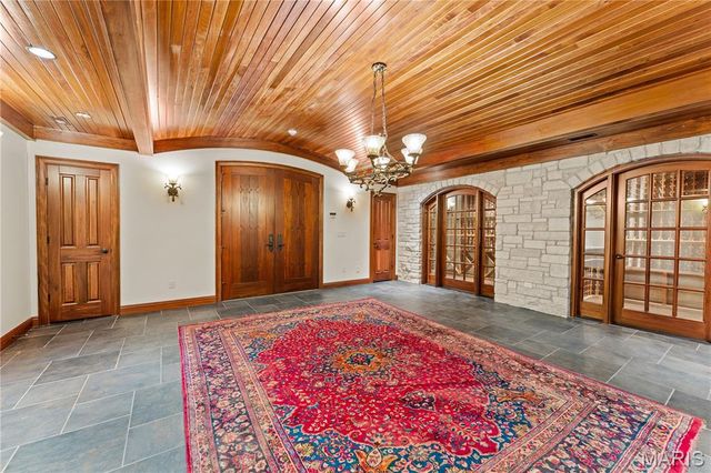 12932 Sunset Bluff Court, St Louis, MO 63127