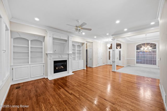 11115 Perwinkle Ln, Louisville, KY 40291