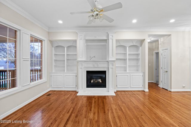 11115 Perwinkle Ln, Louisville, KY 40291