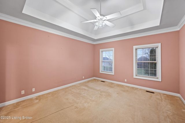 11115 Perwinkle Ln, Louisville, KY 40291