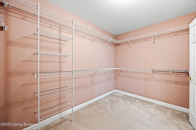 11115 Perwinkle Ln, Louisville, KY 40291