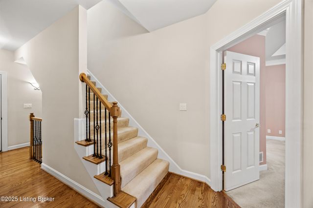 11115 Perwinkle Ln, Louisville, KY 40291