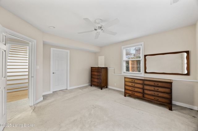 11115 Perwinkle Ln, Louisville, KY 40291